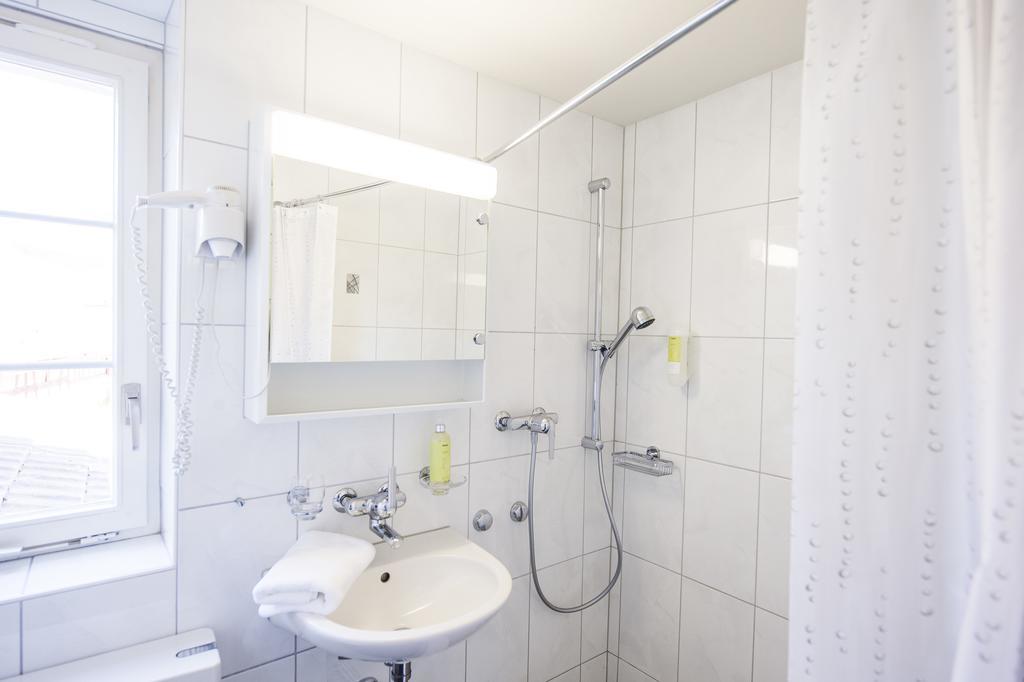 Hotel Sternen Raterschen Pokoj fotografie